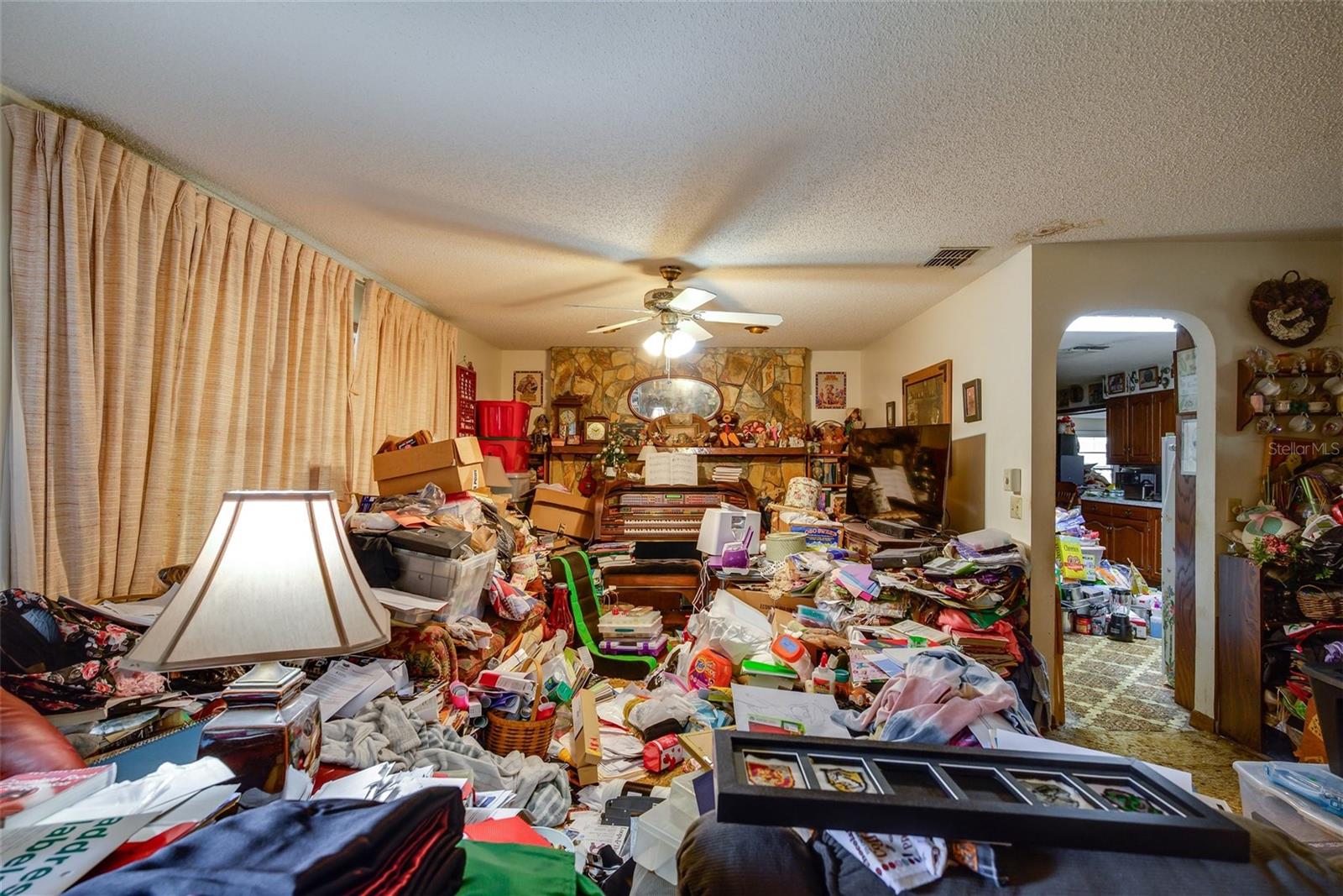 WEEKI WACHEE ACRES - Residential