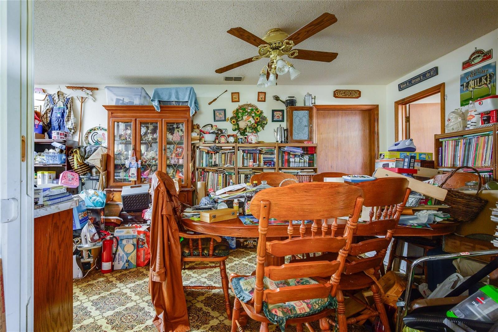 WEEKI WACHEE ACRES - Residential