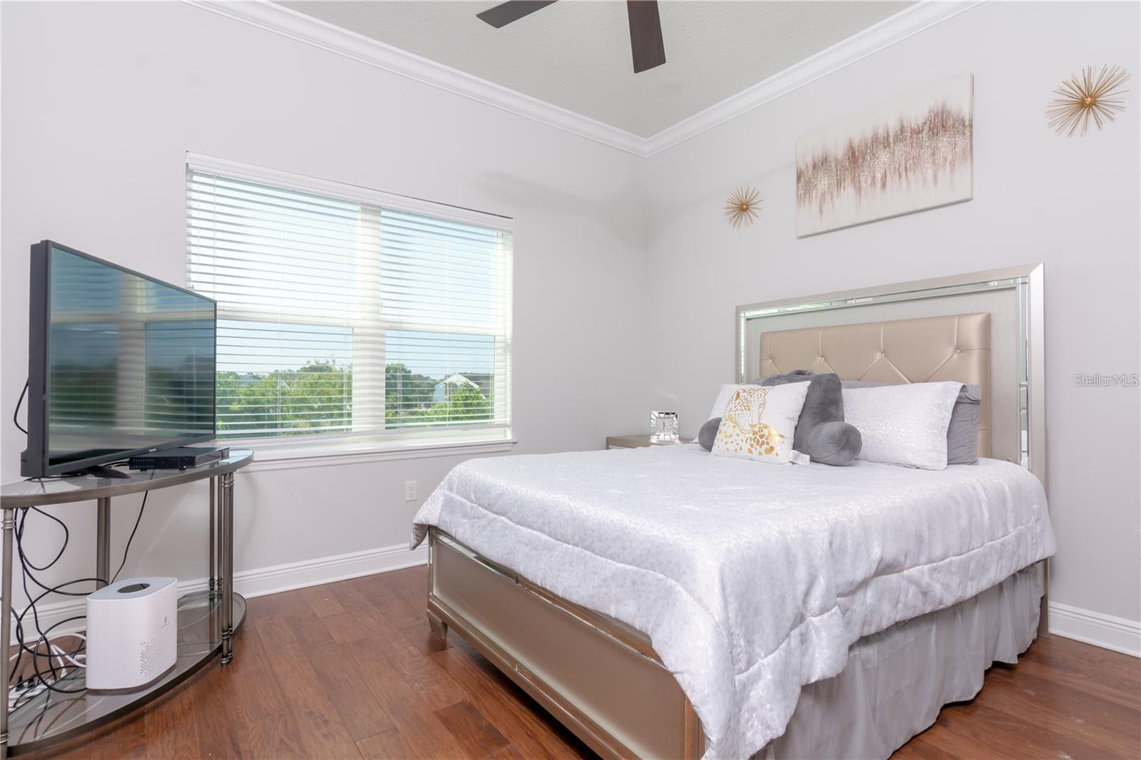 PALMA SOLA BAY CLUB - Residential Lease