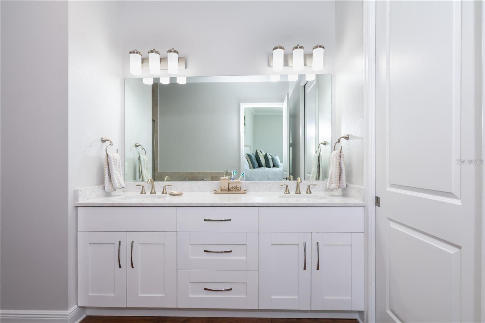 PALMA SOLA BAY CLUB - Residential Lease