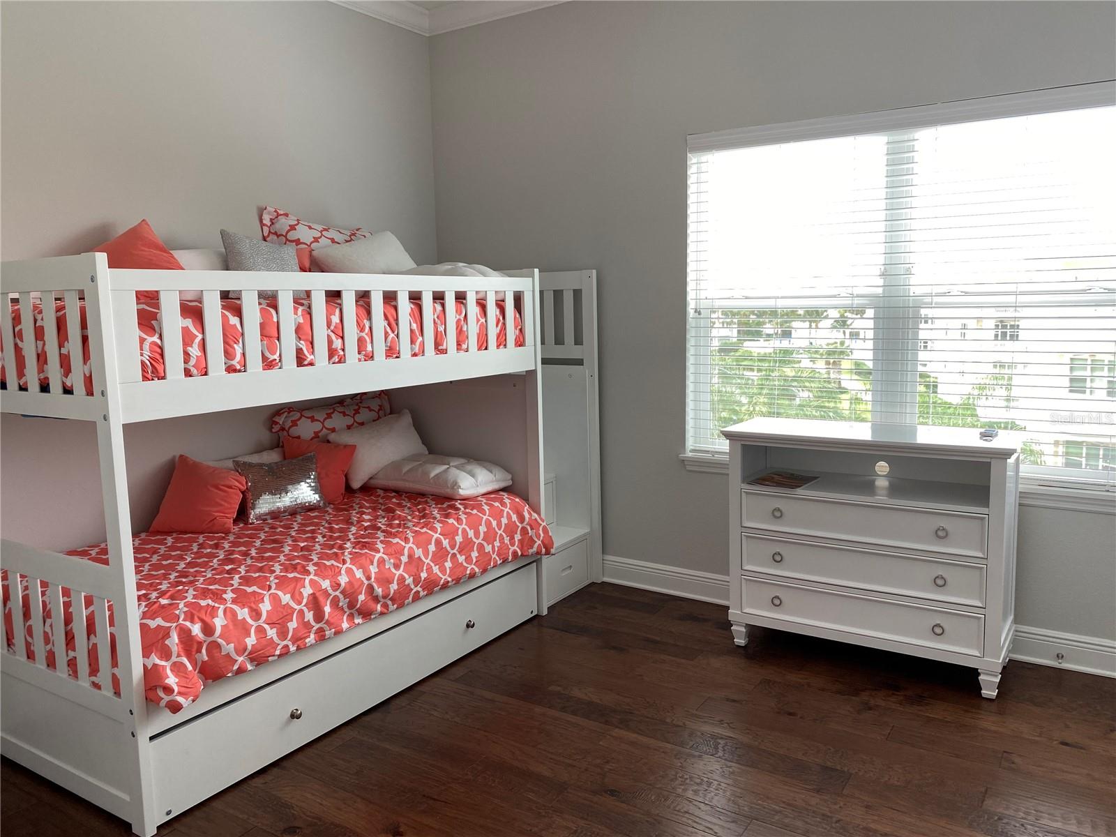 PALMA SOLA BAY CLUB - Residential Lease