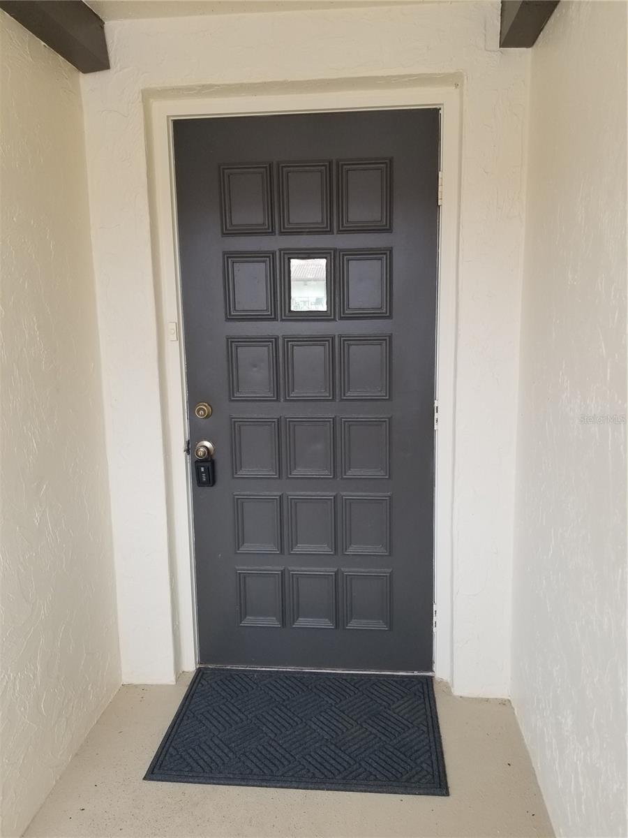 Turnkey 2BR/2BA Condo in Venice, FL | Stylish, Comfortable & Fully Furnished | 3-Month Minimum
Welcome to your fully furnished, move-in ready retreat in sunny Venice, Florida. This updated and tastefully appointed 2-bedroom, 2-bath second-floor condo is ideal for traveling professionals, remote workers, or anyone seeking a longer-term stay. Available for a minimum 3-month lease at the off season rate listed. This is also available as a seasonal rental (Jan through April) at the SEASONAL rate, you must verify the units availability and confirm the rate.
What YOU will Love:
Brand new mid-century modern furnishings throughout
Energy-efficient hurricane-impact windows (March 2025)
New A/C system (April 2025)
Freshly painted and newly carpeted for a clean, modern feel
Split bedroom layout for added privacy perfect for guests or shared arrangements
Private balcony overlooking a pond with daily visits from ducks and native birds
Fully stocked kitchen with everything you need to cook and dine in comfort
Tech & Entertainment:
High-speed Wi-Fi
Free cable TV
Streaming services included: Netflix, Prime Video, and HBO Max
Two Smart TVs a 65-inch in the main living area and a 43-inch in the primary bedroom
Community Amenities:
Heated swimming pool (open year-round)
Organized social activities: arts & crafts, cards, classes, and group outings
Peaceful, walkable neighborhood on tree-lined Capri Isles Blvd.
Conveniently Located:
Minutes from Venice Beach and charming downtown Venice Island
Easy access to I-75 for commuting or day trips
Walking distance to groceries, pharmacies, banks, restaurants, and healthcare
Close to area hospitals including Sarasota Memorial
This condo offers a stylish, serene, and well-connected home base whether you're here for work, a season in the sun, or a longer transition. Just bring your suitcase and settle in.