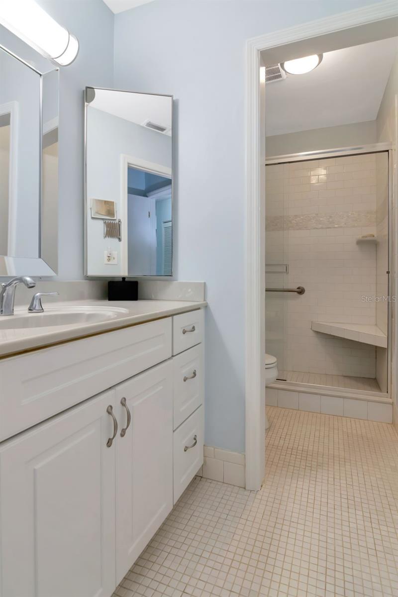 KAPOK MANOR CONDO - Residential