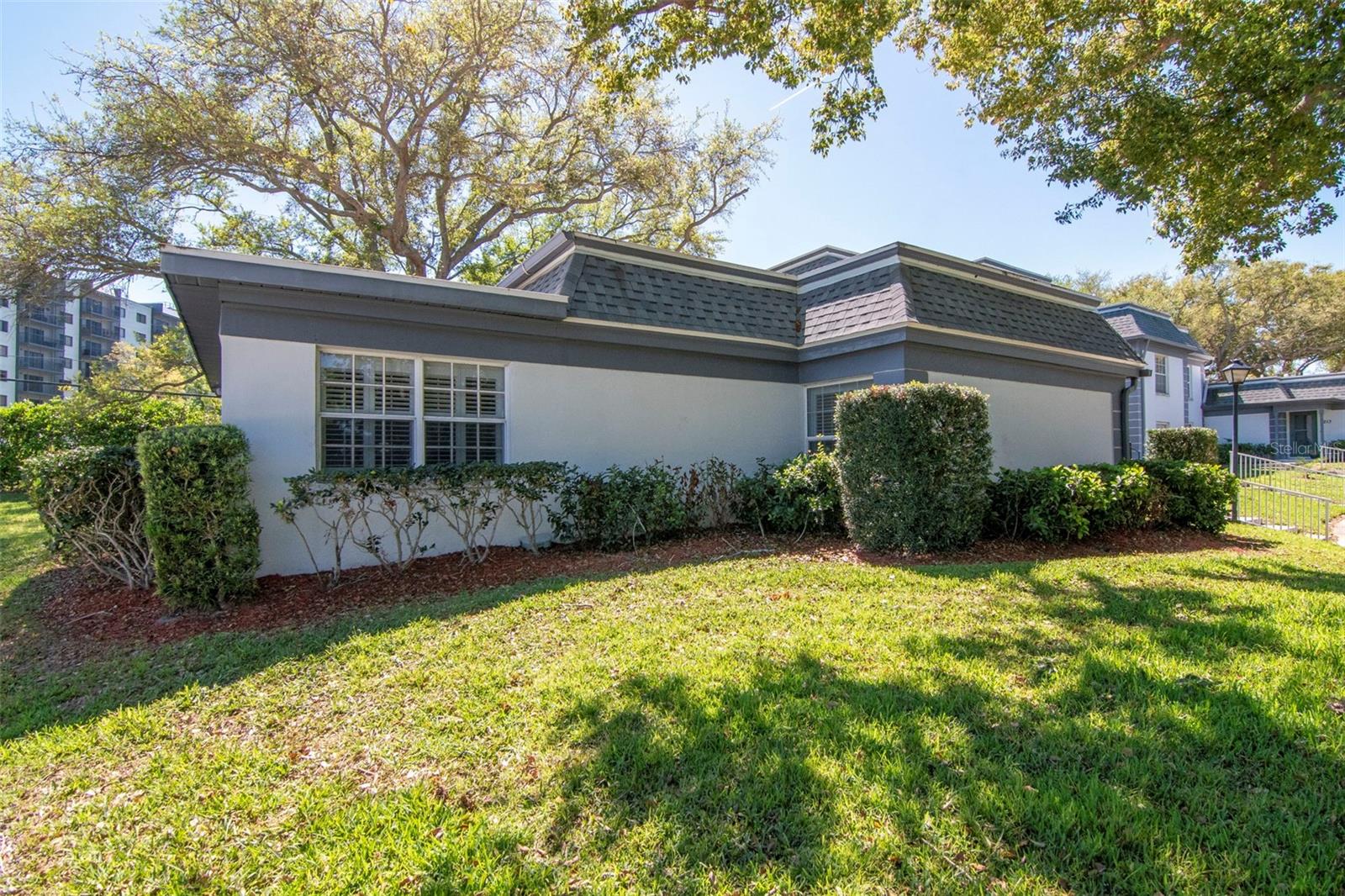 KAPOK MANOR CONDO - Residential