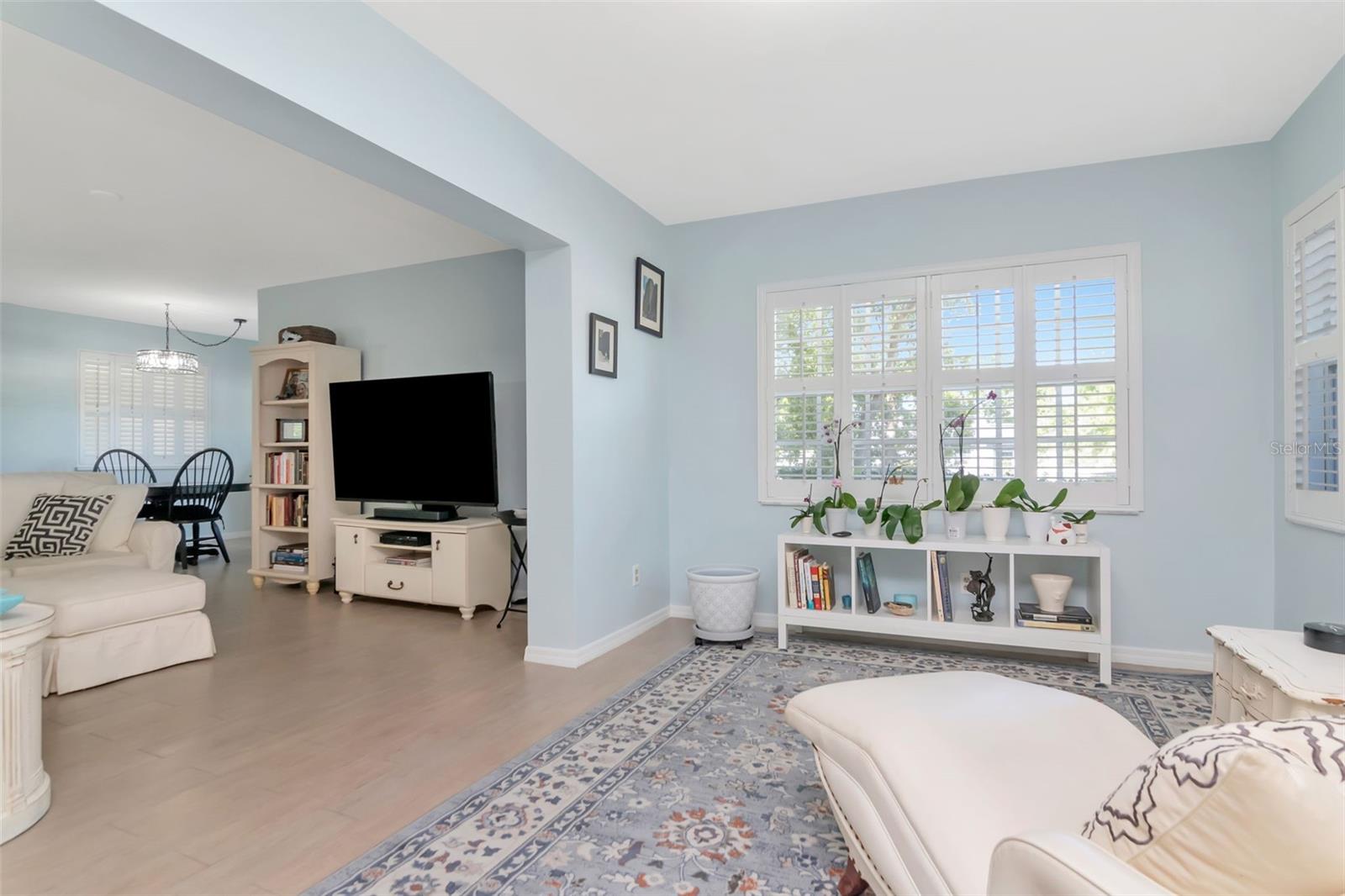 KAPOK MANOR CONDO - Residential