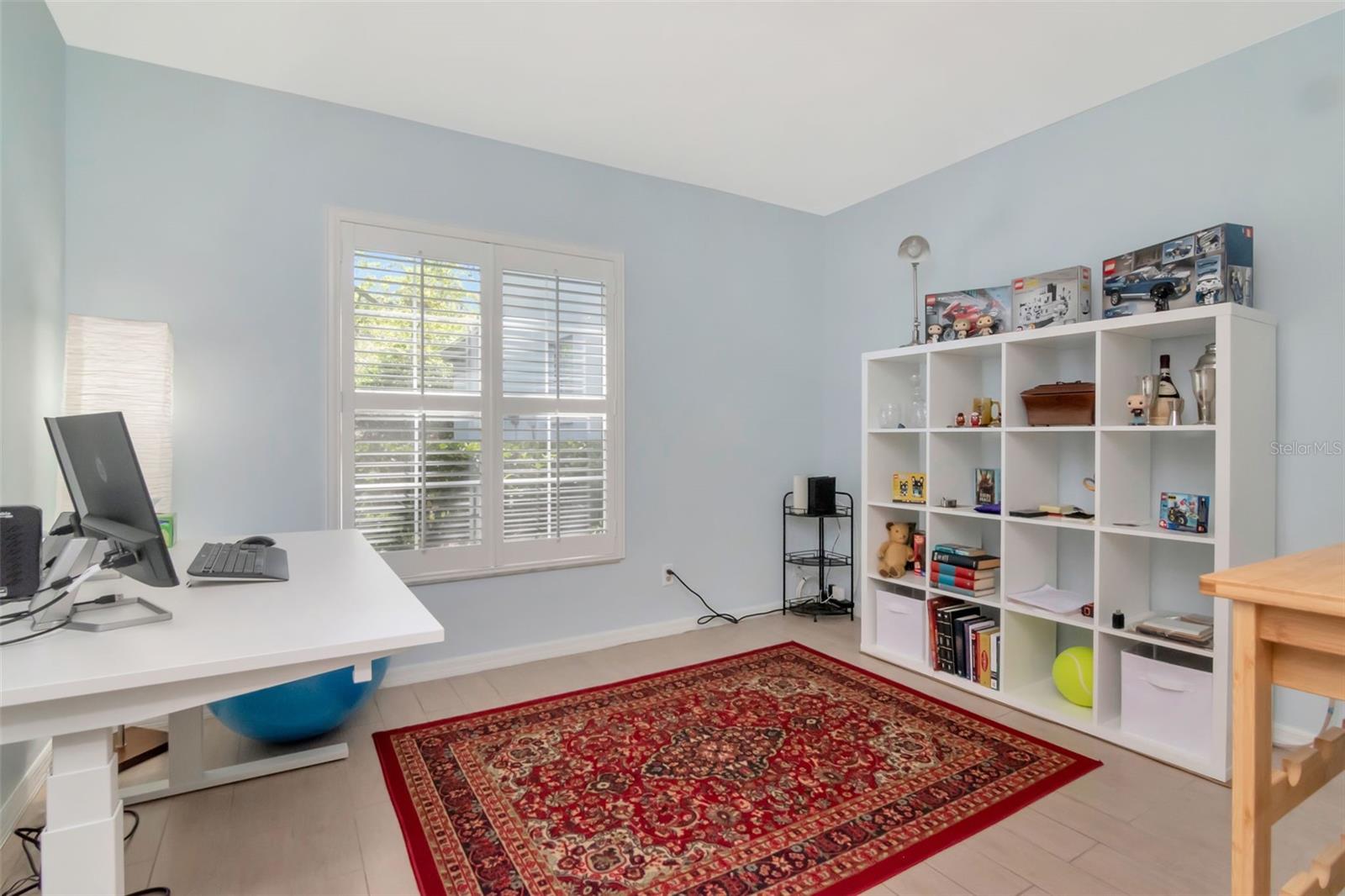 KAPOK MANOR CONDO - Residential