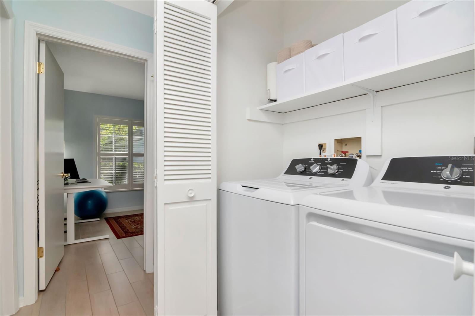 KAPOK MANOR CONDO - Residential