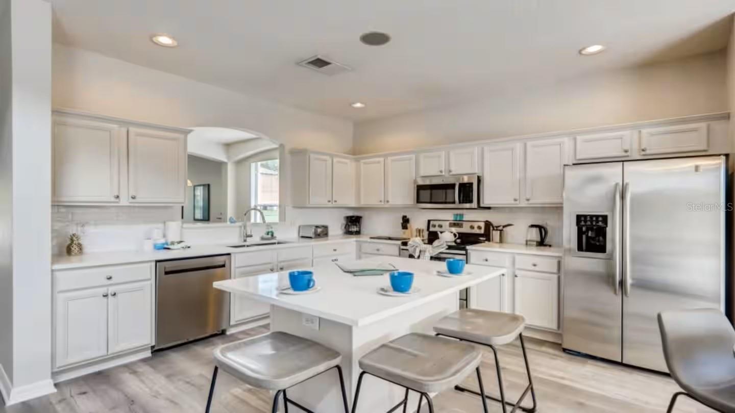 EMERALD ISLAND RESORT PH 3 - Residential