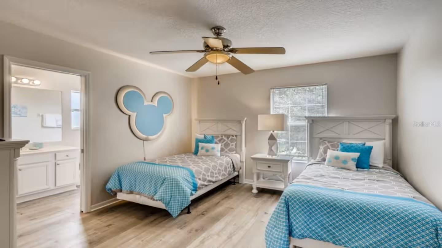 EMERALD ISLAND RESORT PH 3 - Residential