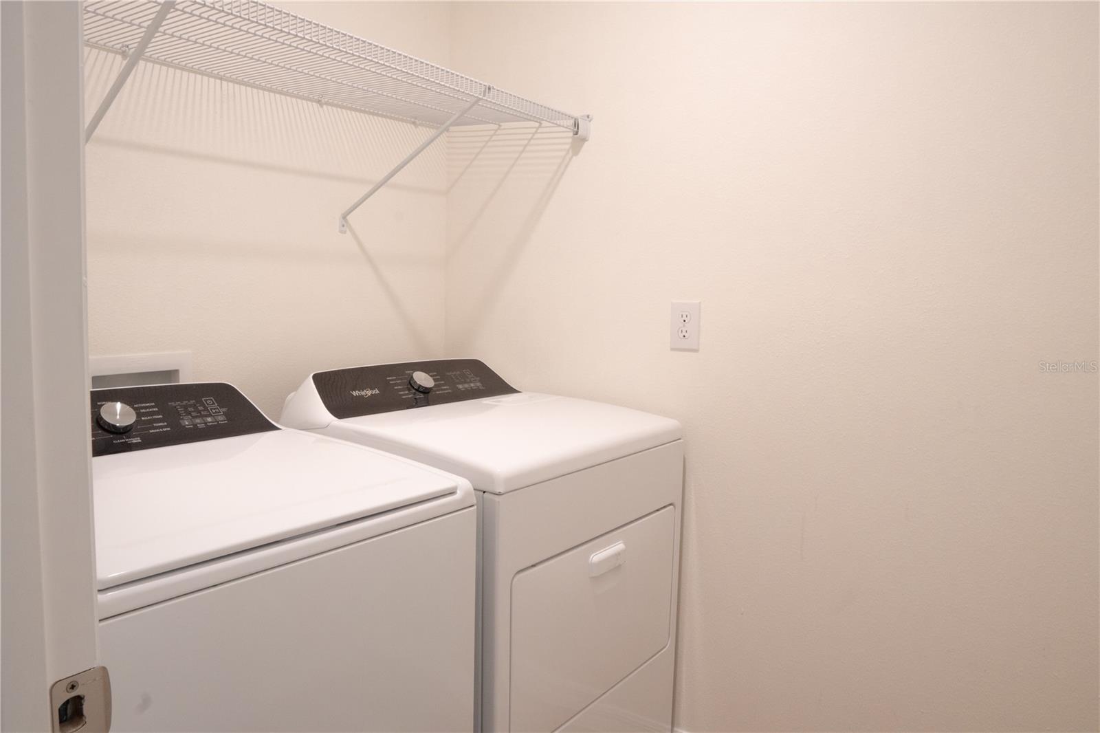 EMERSON POINTE PH 1 - Residential Lease