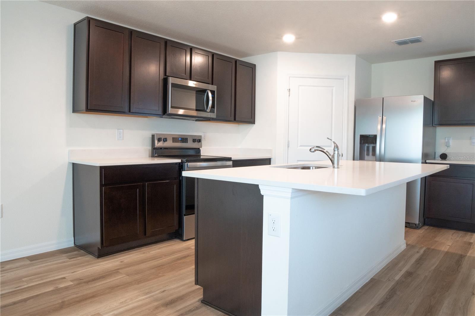 EMERSON POINTE PH 1 - Residential Lease