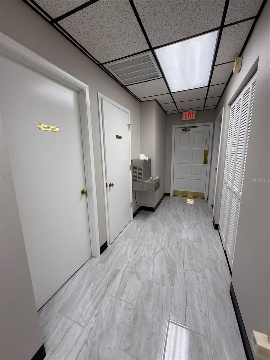 OCALI CENTER - Commercial Lease