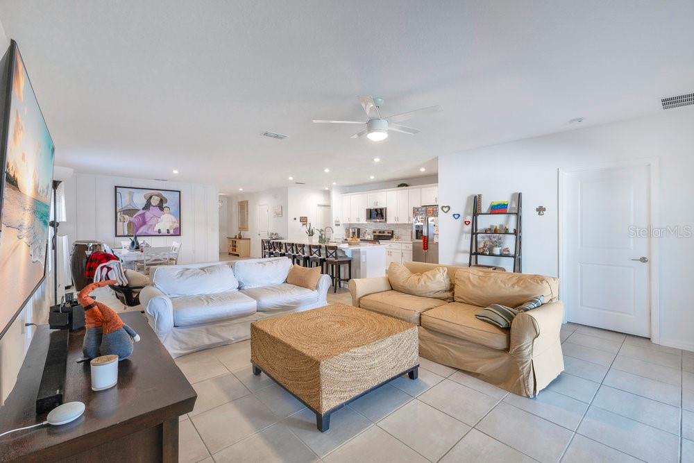 4255 SOUTHERN VISTA LOOP