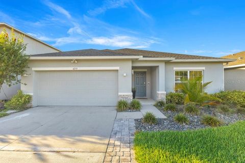 Photo of 4255 Southern Vista Loop, Saint Cloud, FL 34772 (MLS # S5138840)