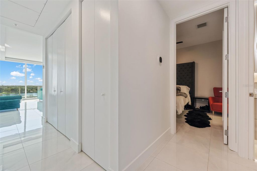 Photo of 150 E Robinson Street #601, Orlando, FL 32801 (MLS # O6398608)