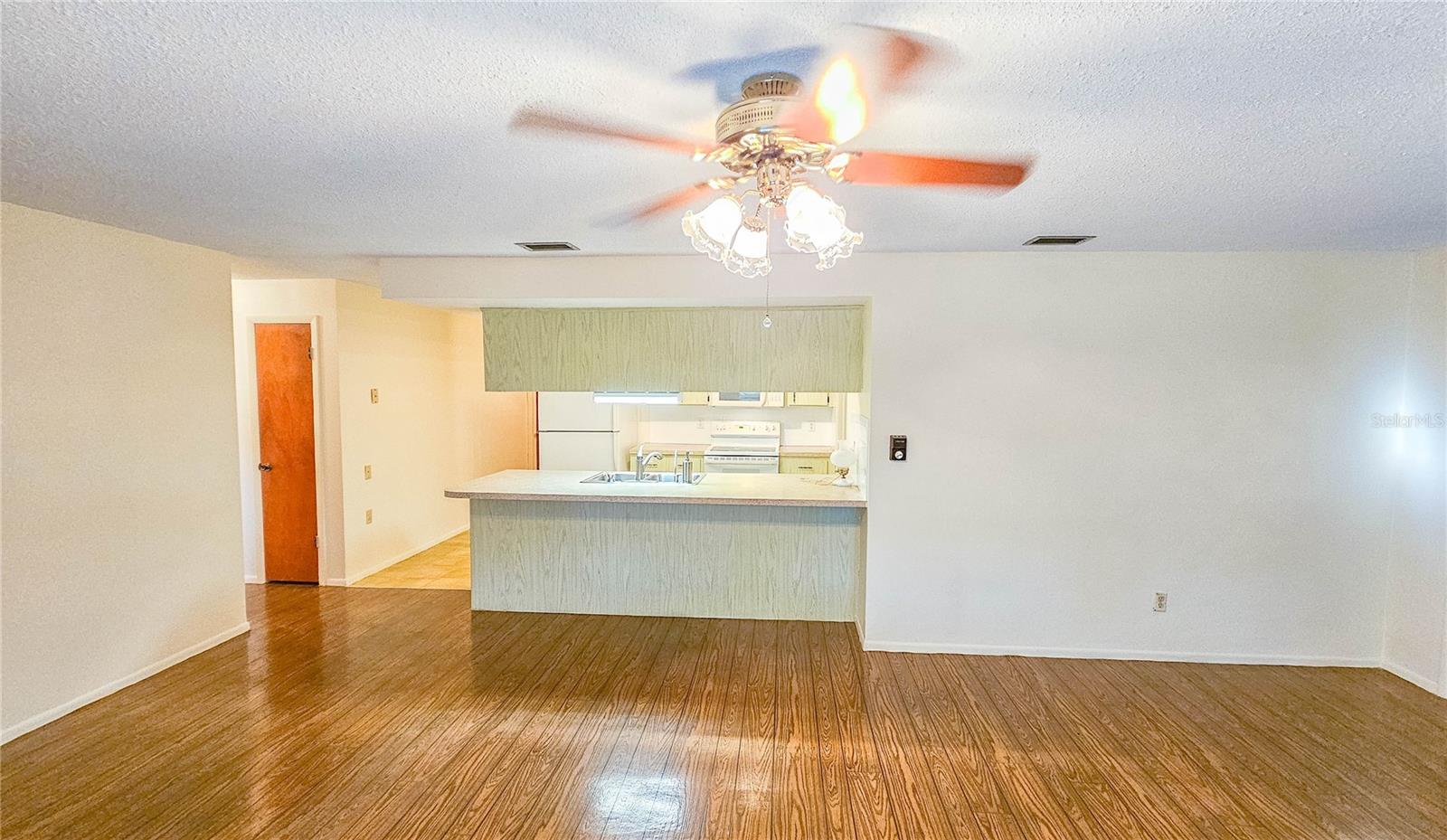 TENAGLIA ESTATES - Residential