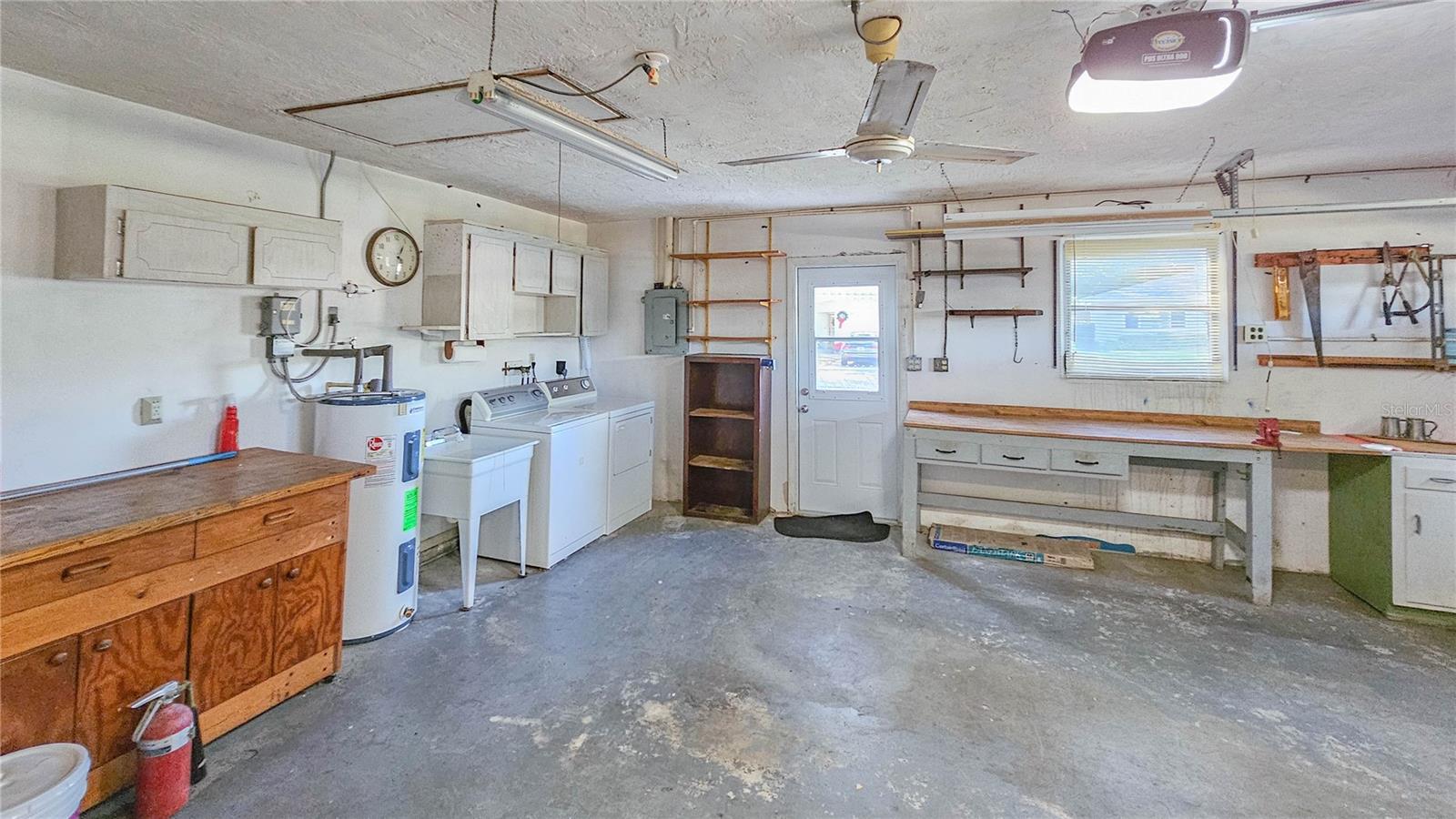 TENAGLIA ESTATES - Residential