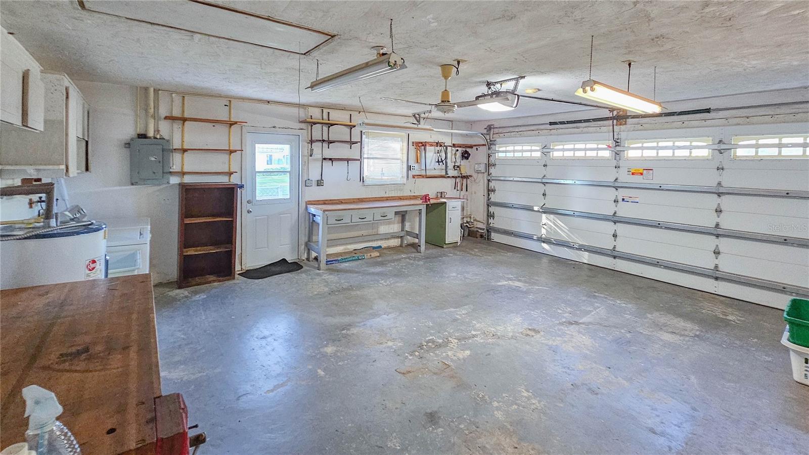 TENAGLIA ESTATES - Residential