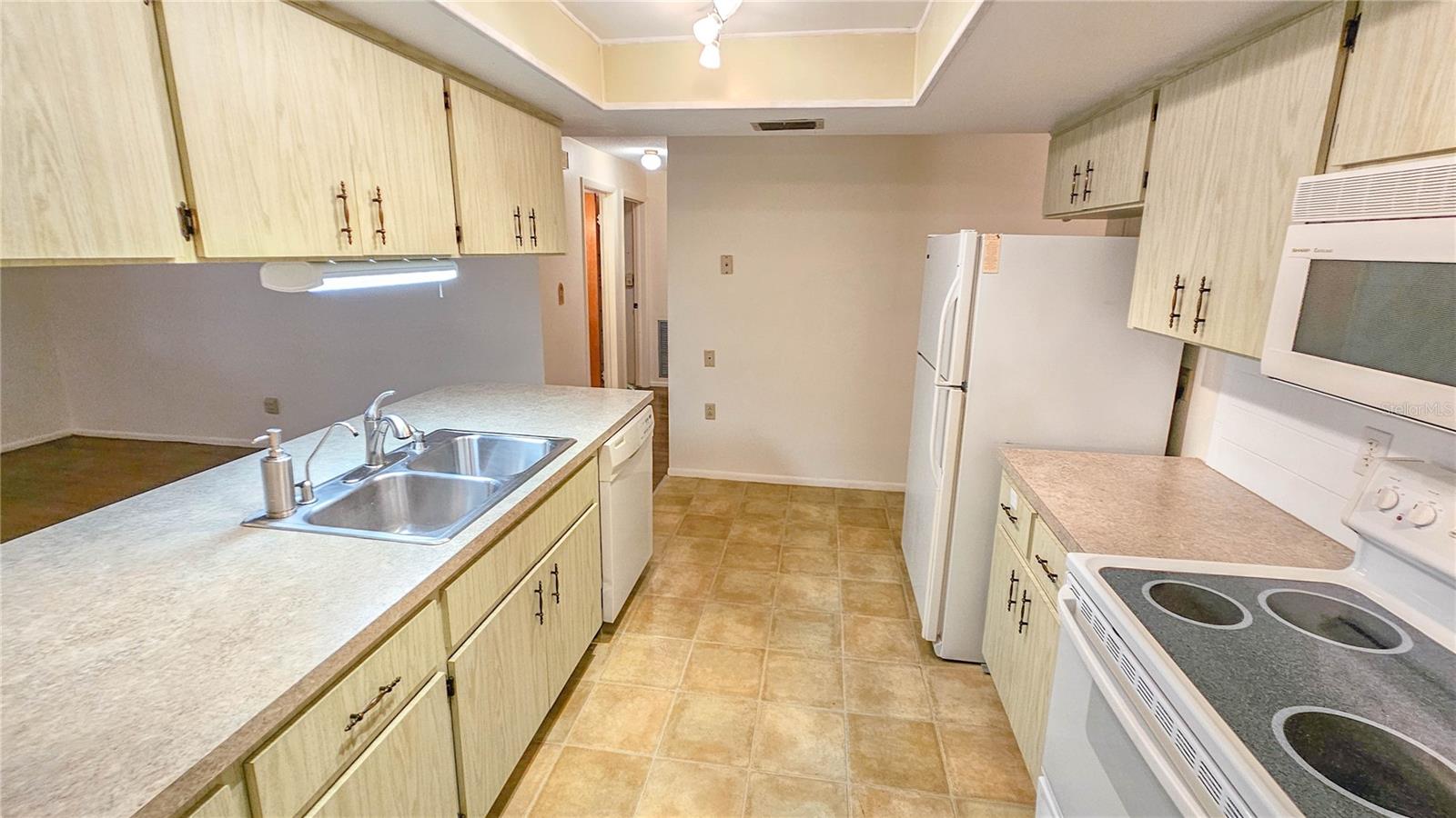 TENAGLIA ESTATES - Residential