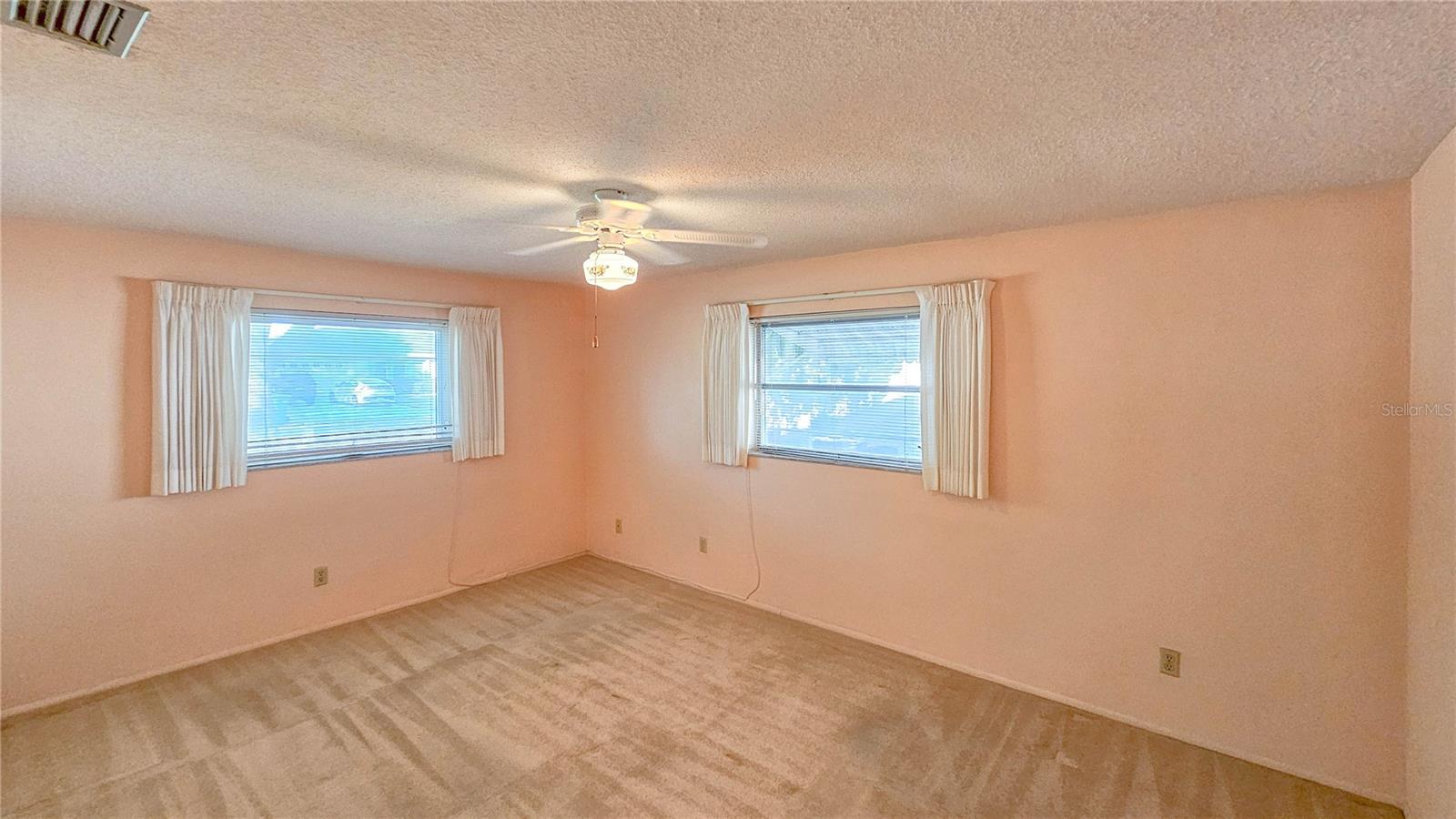 TENAGLIA ESTATES - Residential