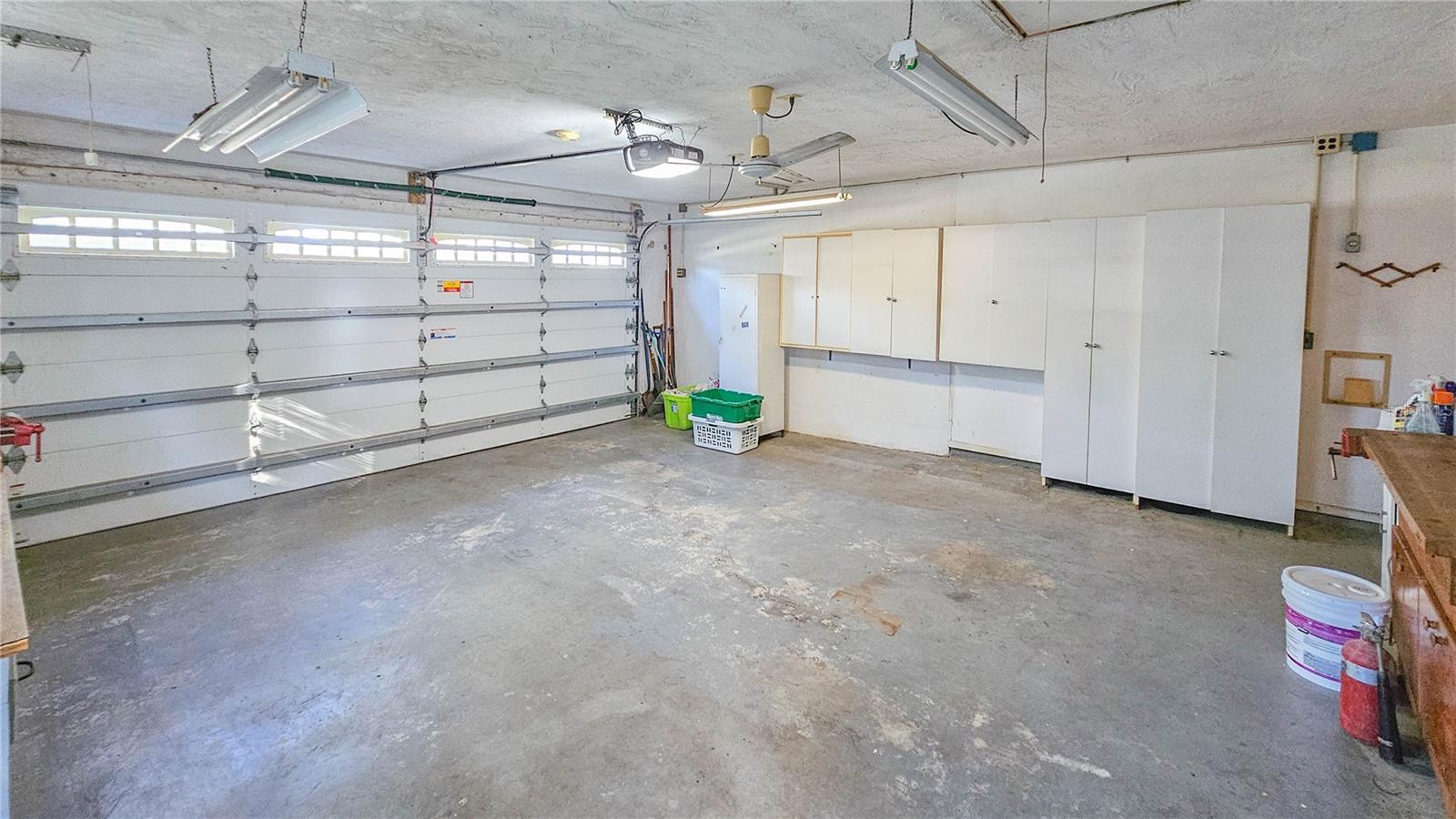 TENAGLIA ESTATES - Residential