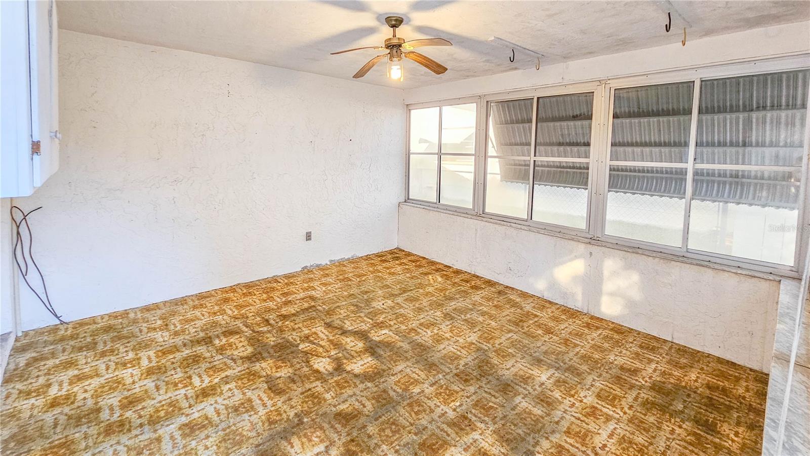 TENAGLIA ESTATES - Residential