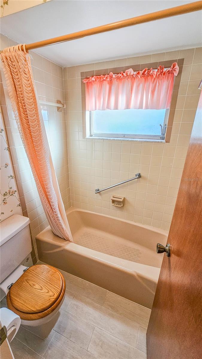 TENAGLIA ESTATES - Residential