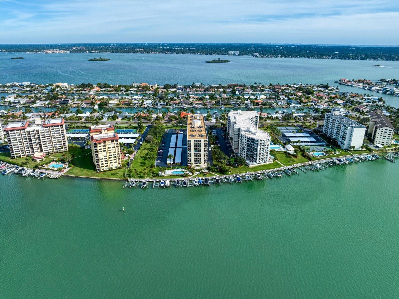 690 ISLAND WAY 812