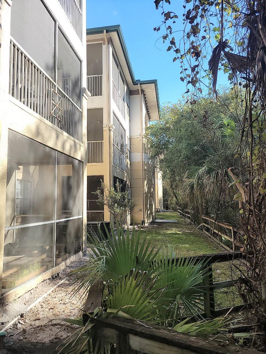 JADE AT TAMPA PALMS A CONDOMIN - Residential Lease