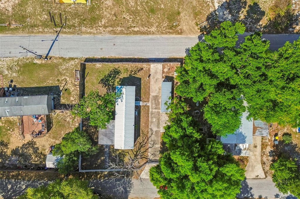 Photo of 1 Candlelight Loop, Lake Wales, FL 33859 (MLS # P4938284)