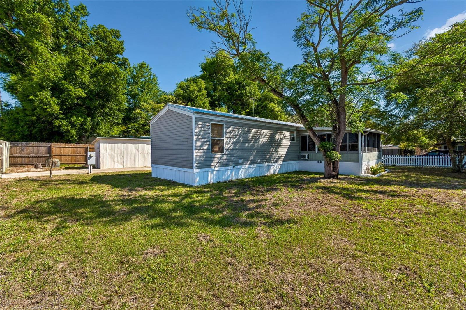 CANDLELIGHT GROVES - Residential