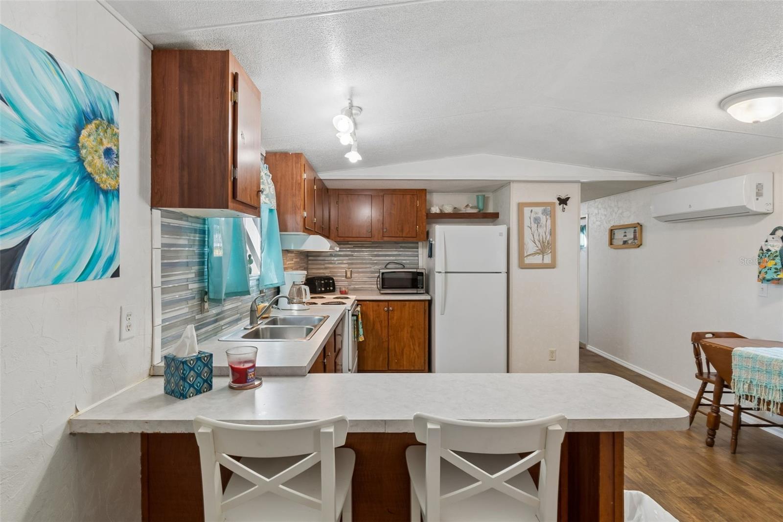 CANDLELIGHT GROVES - Residential