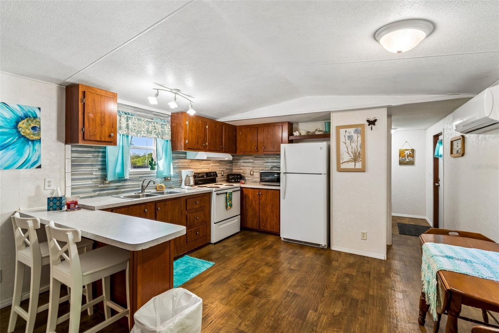 CANDLELIGHT GROVES - Residential