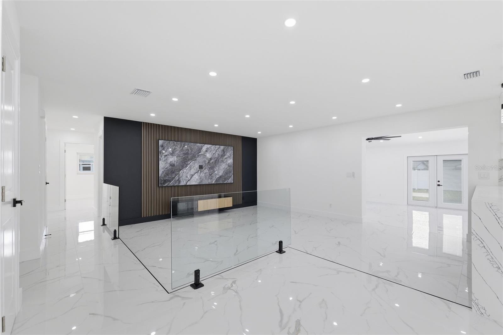 SOUTH GROVE ADD - Residential