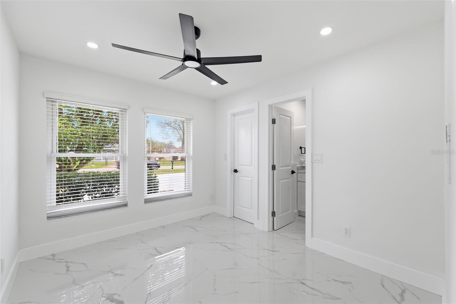 SOUTH GROVE ADD - Residential