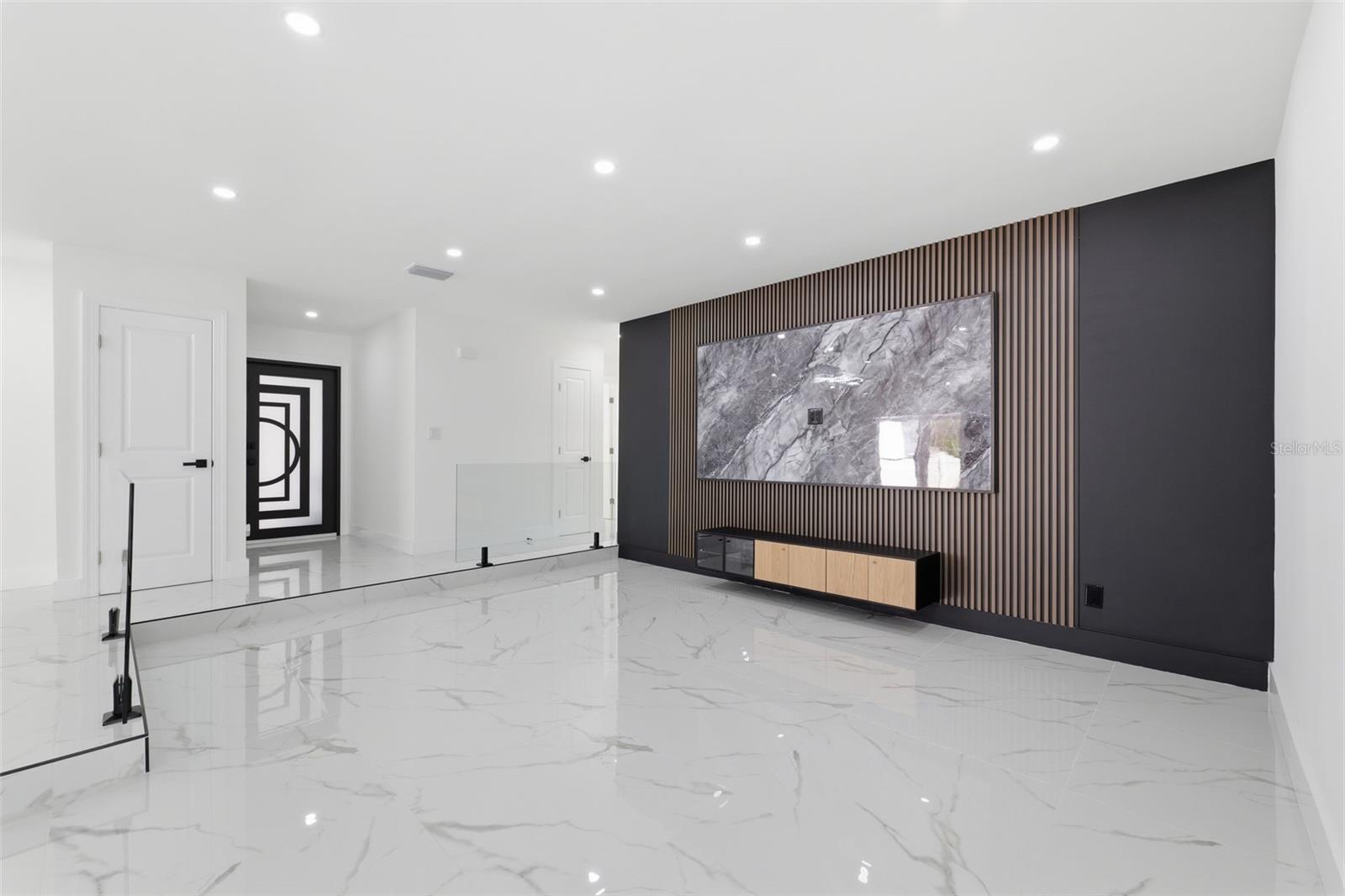 SOUTH GROVE ADD - Residential