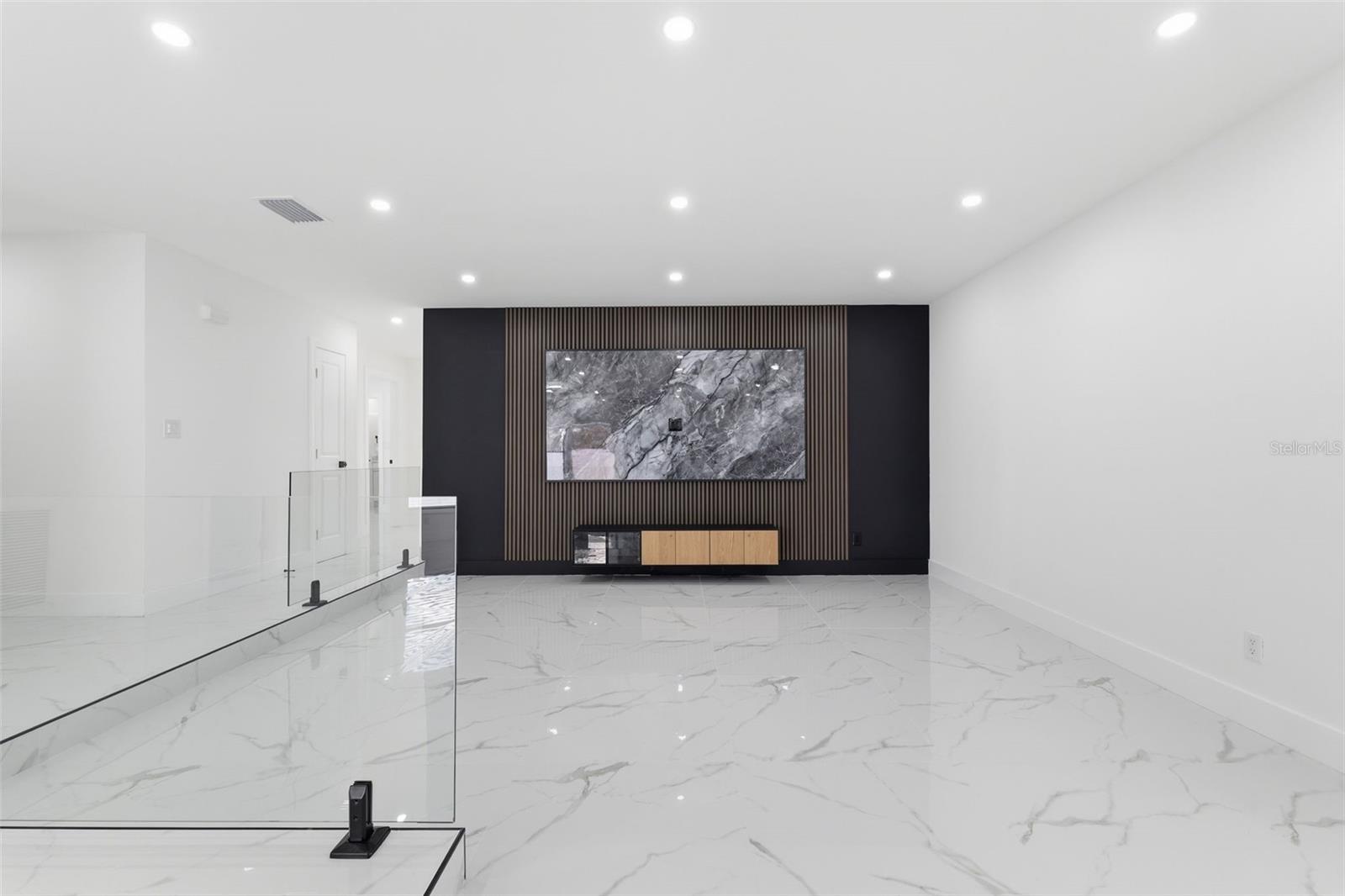 SOUTH GROVE ADD - Residential