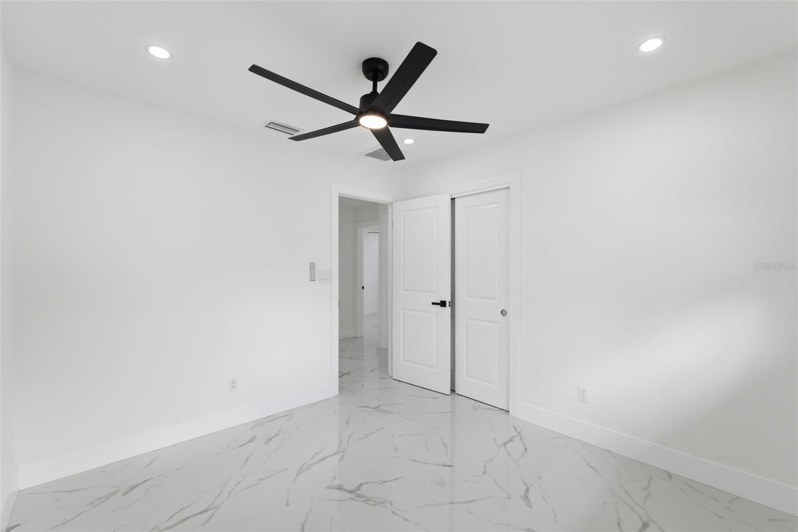 SOUTH GROVE ADD - Residential