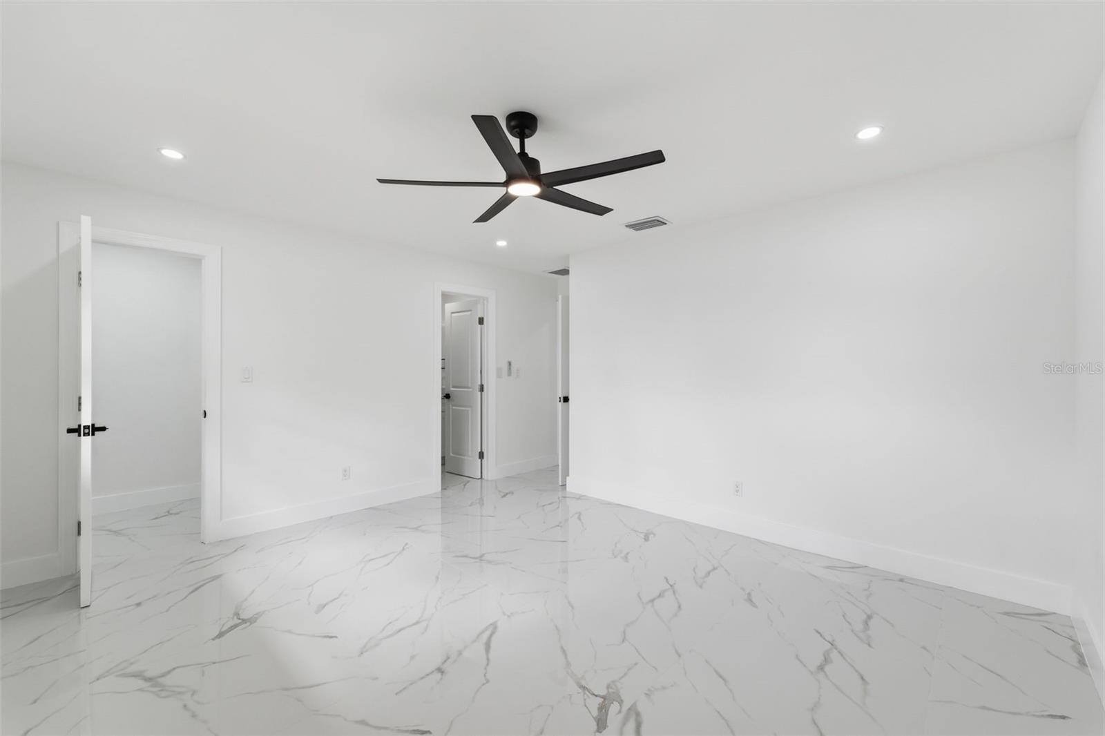 SOUTH GROVE ADD - Residential