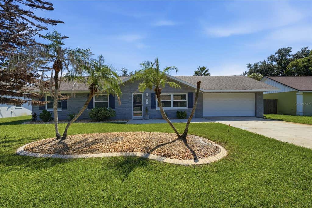 Photo of 636 Devon Street, Port Orange, FL 32127 (MLS # V4950765)