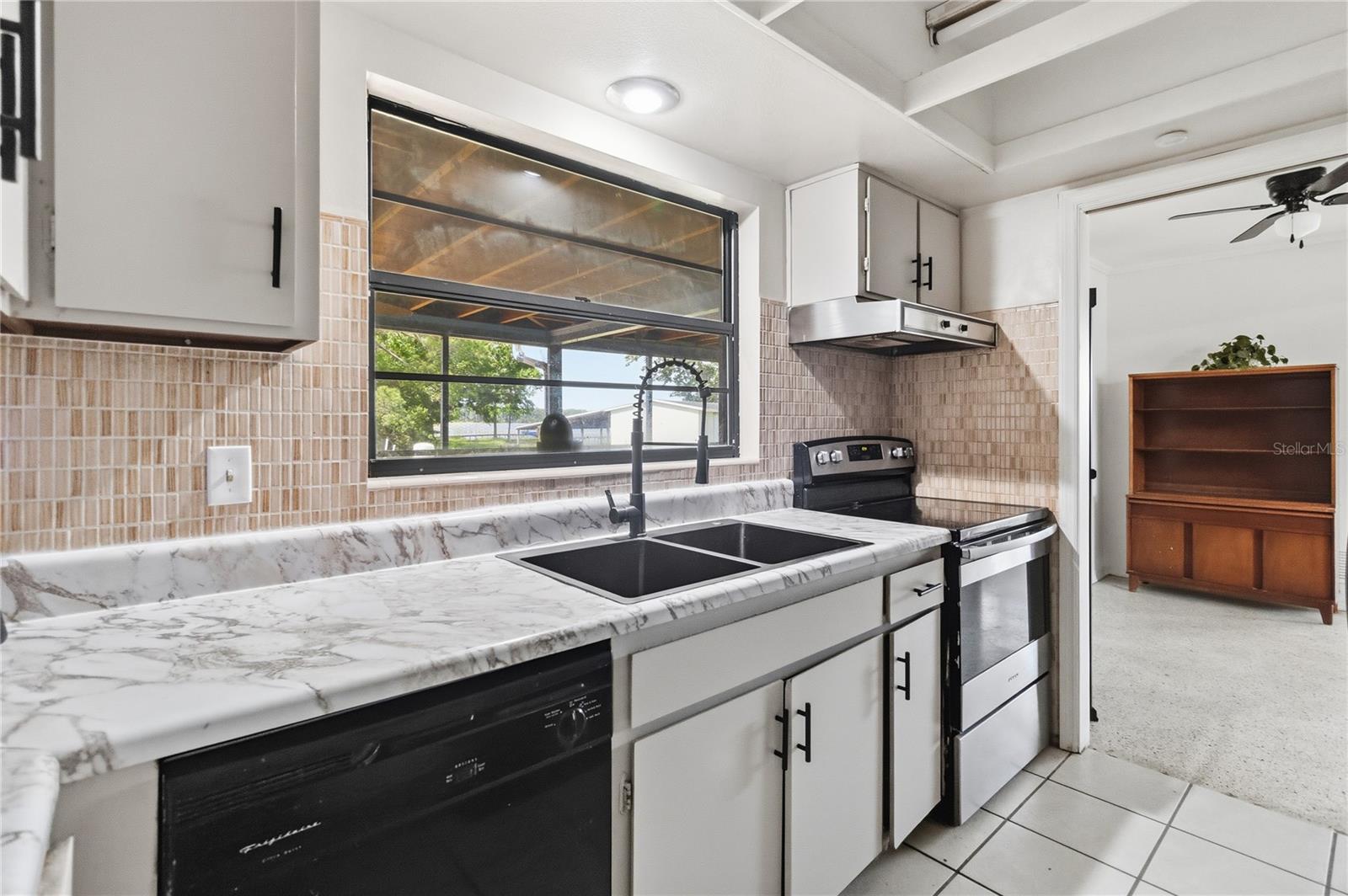 NEW EDEN ON THE LAKES UNITS 11 & 14 REP - Residential