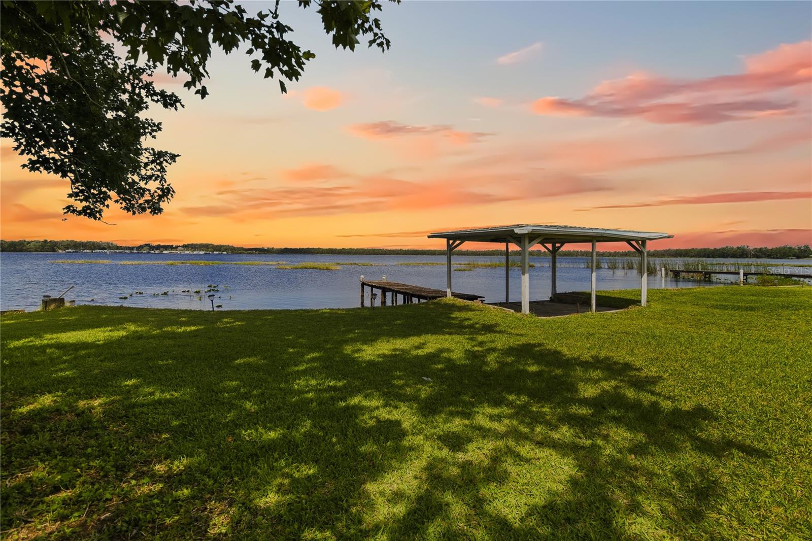 NEW EDEN ON THE LAKES UNITS 11 & 14 REP - Residential