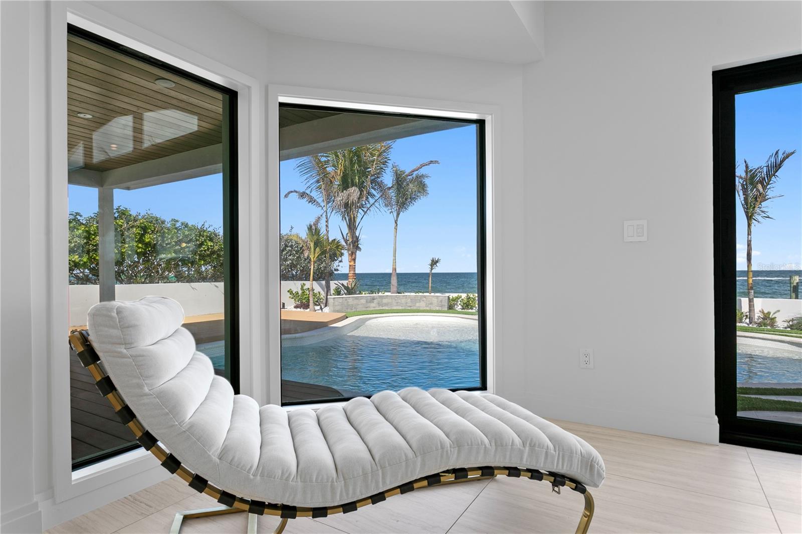 TROPICAL SHORES 3RD ADD - Residential