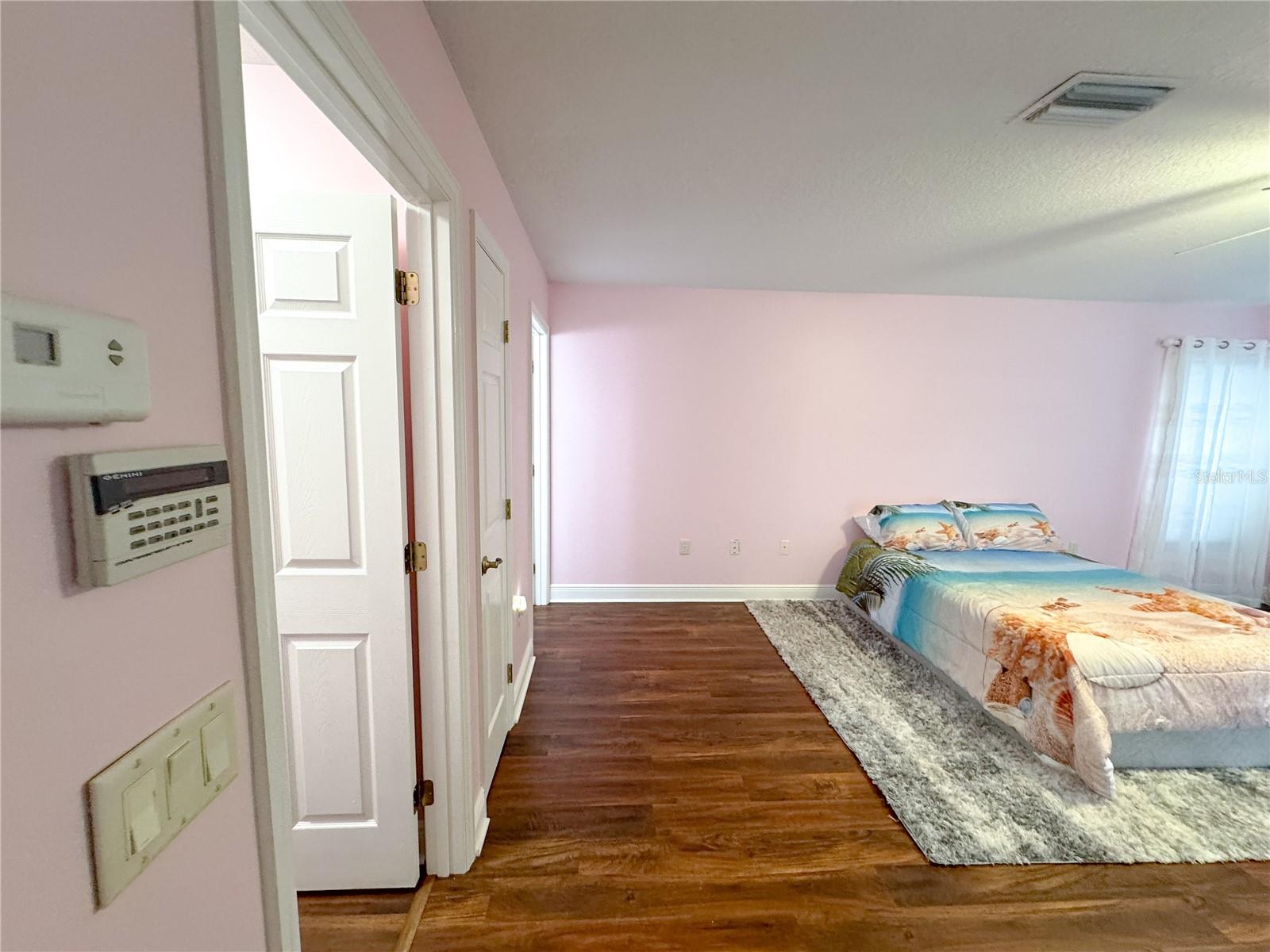 SILVER MDWS NORTH - Residential