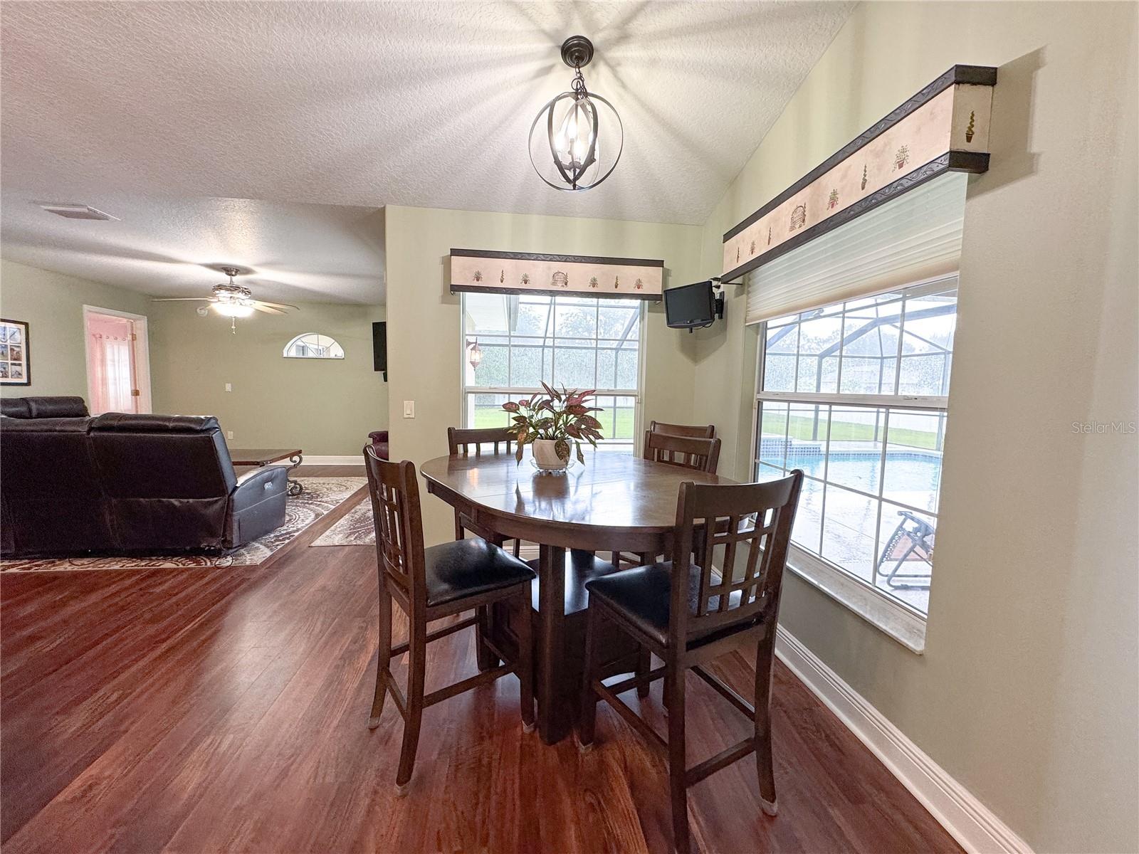 SILVER MDWS NORTH - Residential