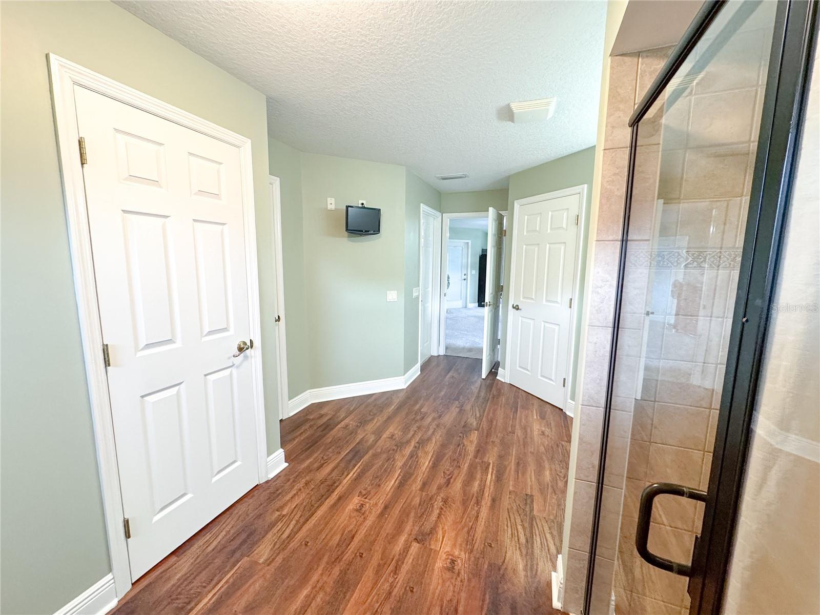 SILVER MDWS NORTH - Residential