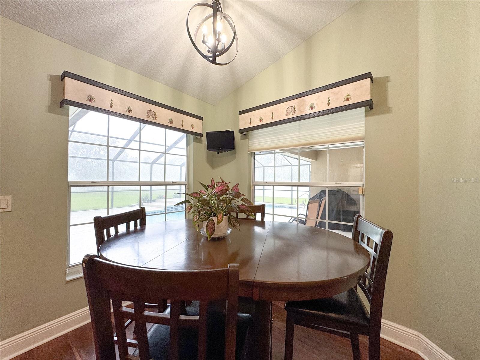 SILVER MDWS NORTH - Residential