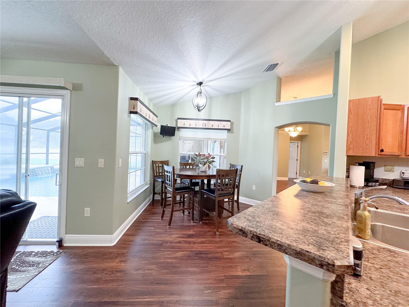 SILVER MDWS NORTH - Residential