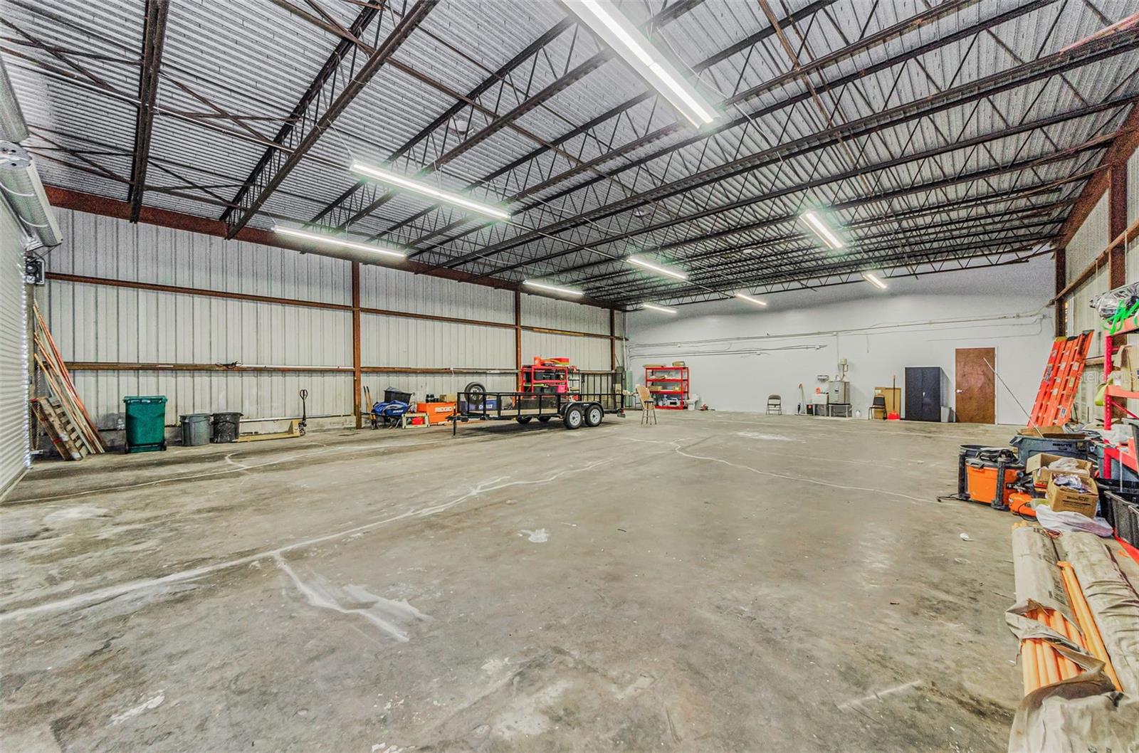 PINELLAS GROVES - Commercial Lease