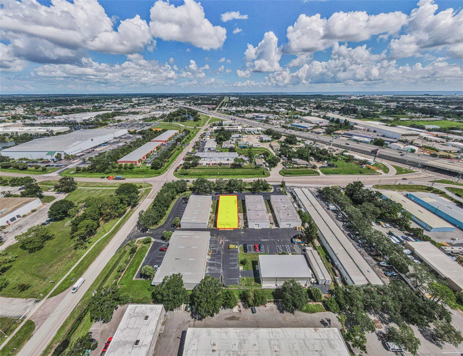 PINELLAS GROVES - Commercial Lease